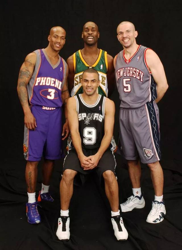 多样化的中 多样化的中